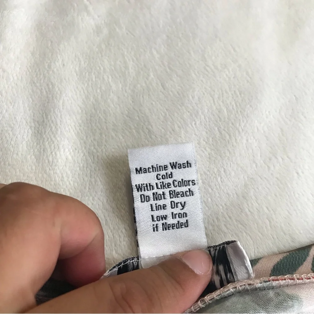 Serengeti Set Of 2 Skirt / Top Women’s Size L Multicolor Pullover 3/4 Sleeve - Picture 8 of 16